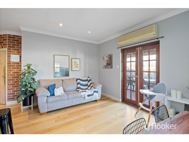 19 Dixon Street, Carey Park WA 6230