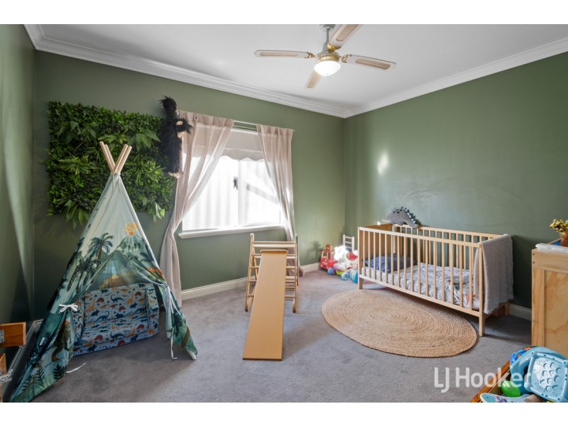 19 Dixon Street, Carey Park WA 6230