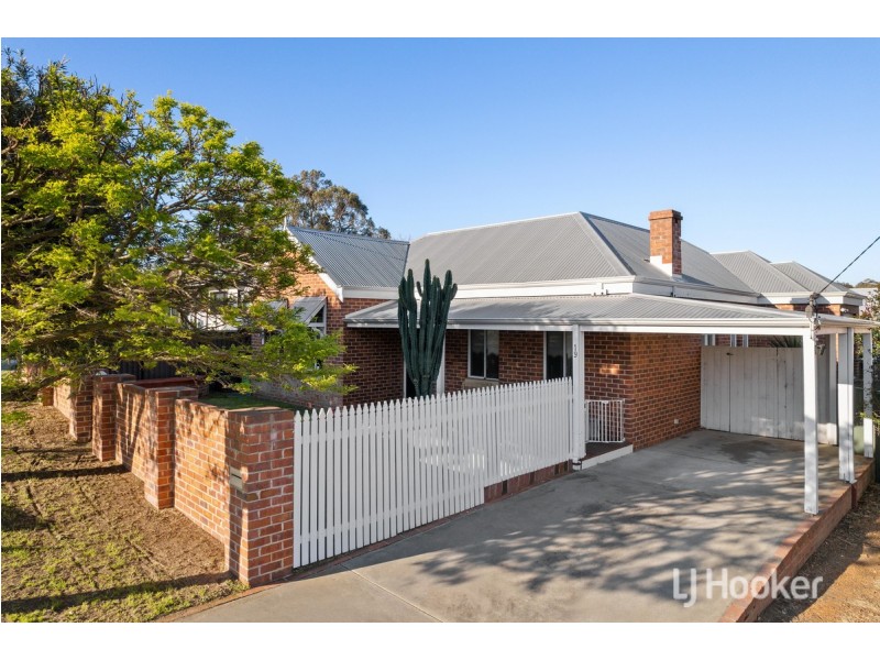 19 Dixon Street, Carey Park WA 6230