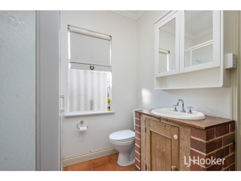 19 Dixon Street, Carey Park WA 6230