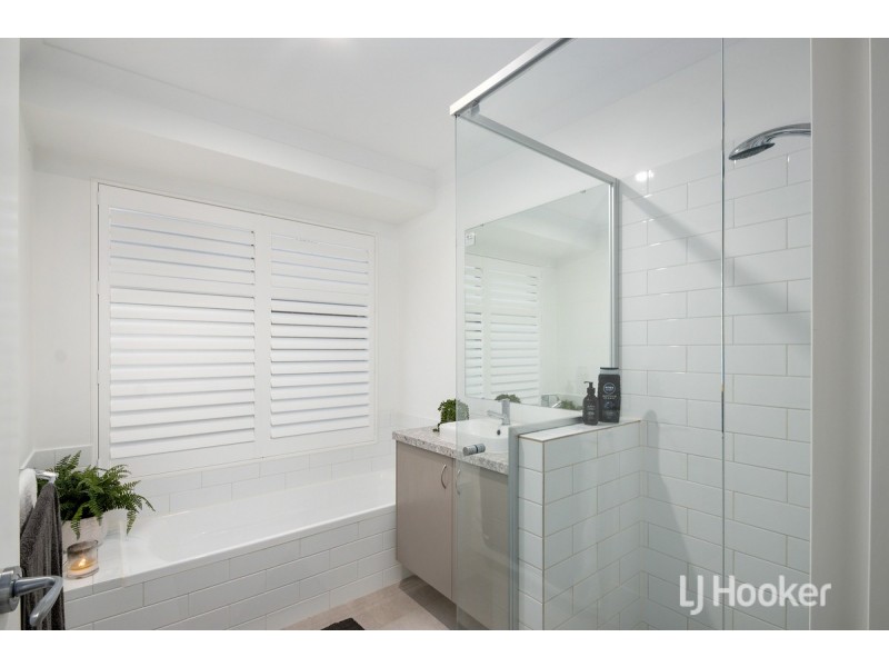 16 Arrow Street, Dalyellup WA 6230