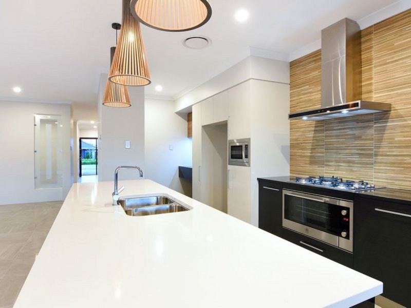 14 Barker Boulevard, Glen Iris WA 6230