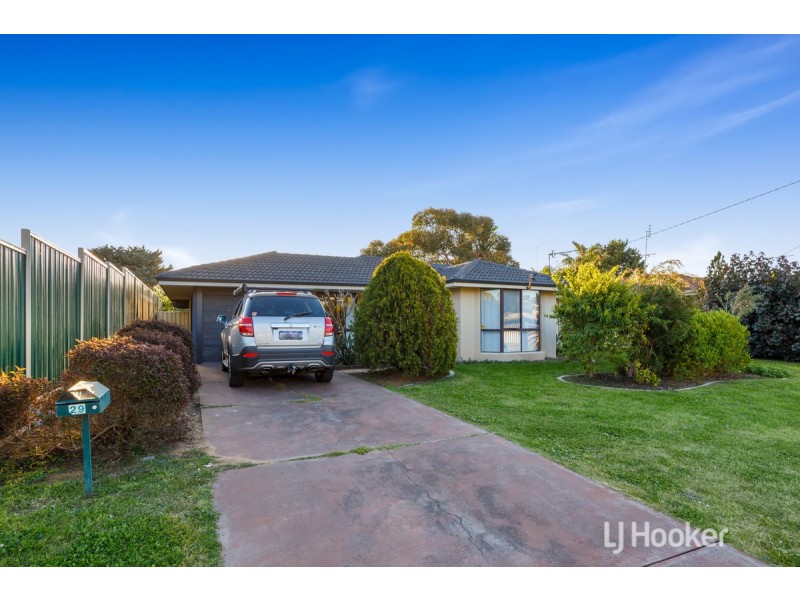 29 Ashrose Drive, Withers WA 6230