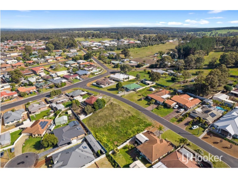 3 Hargreaves Street, Collie WA 6225