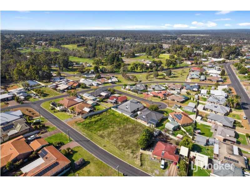 3 Hargreaves Street, Collie WA 6225