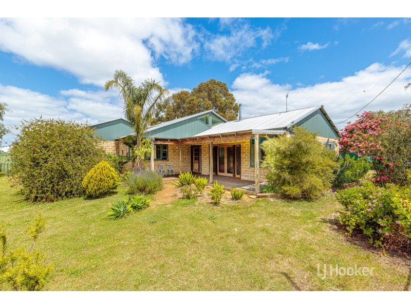 9 Busher Place, Capel WA 6271