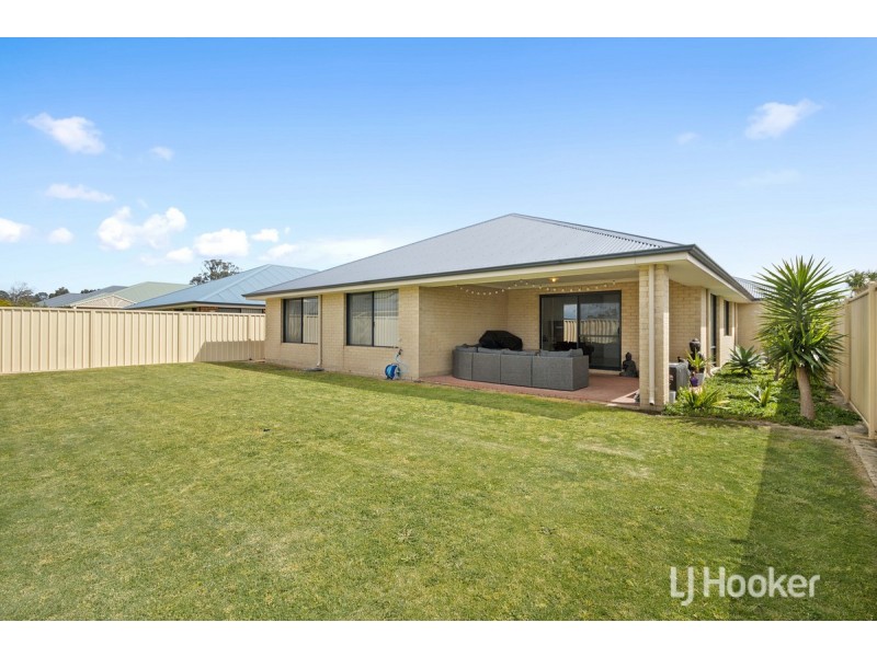 23 Milesi Bend, Dalyellup WA 6230