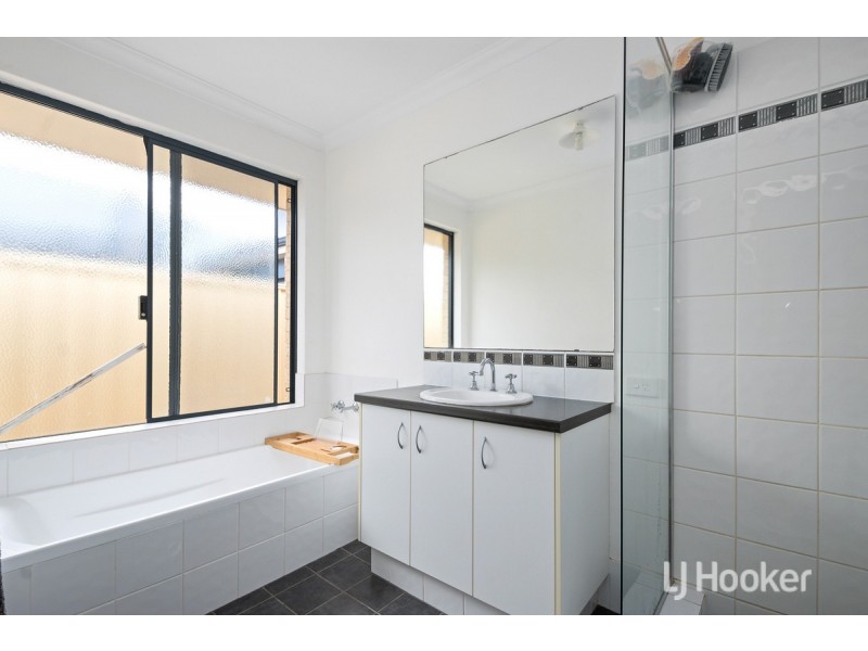 23 Milesi Bend, Dalyellup WA 6230