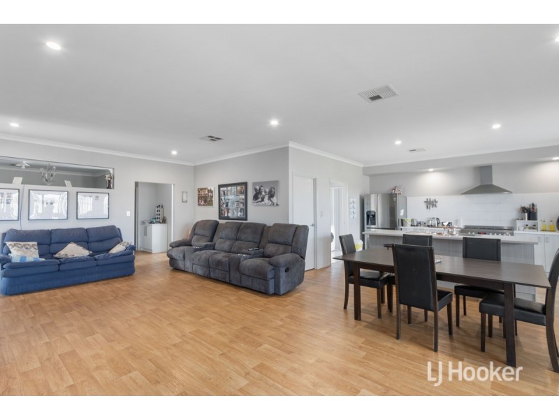 10 Wandoo Way, Eaton WA 6232