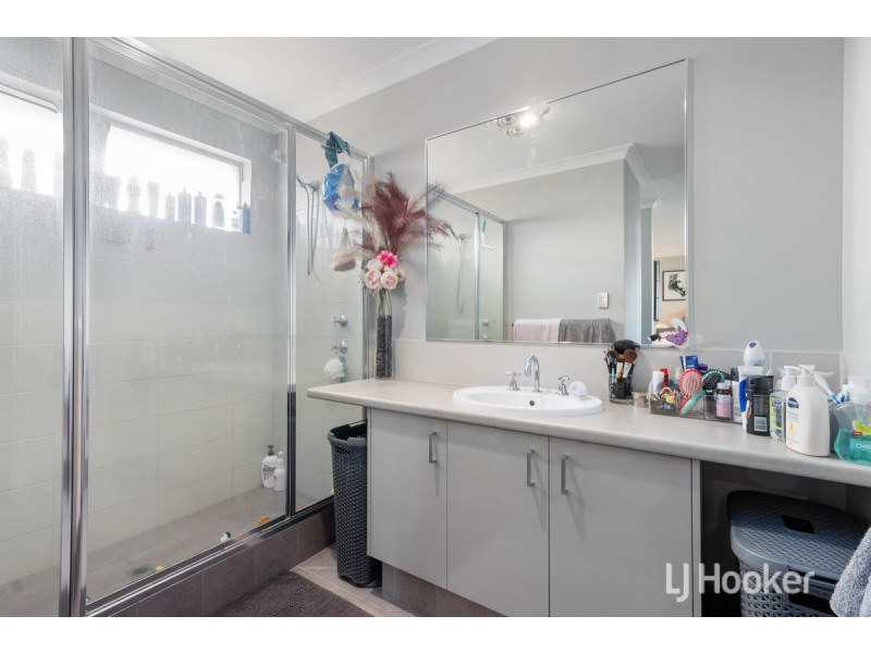 10 Wandoo Way, Eaton WA 6232