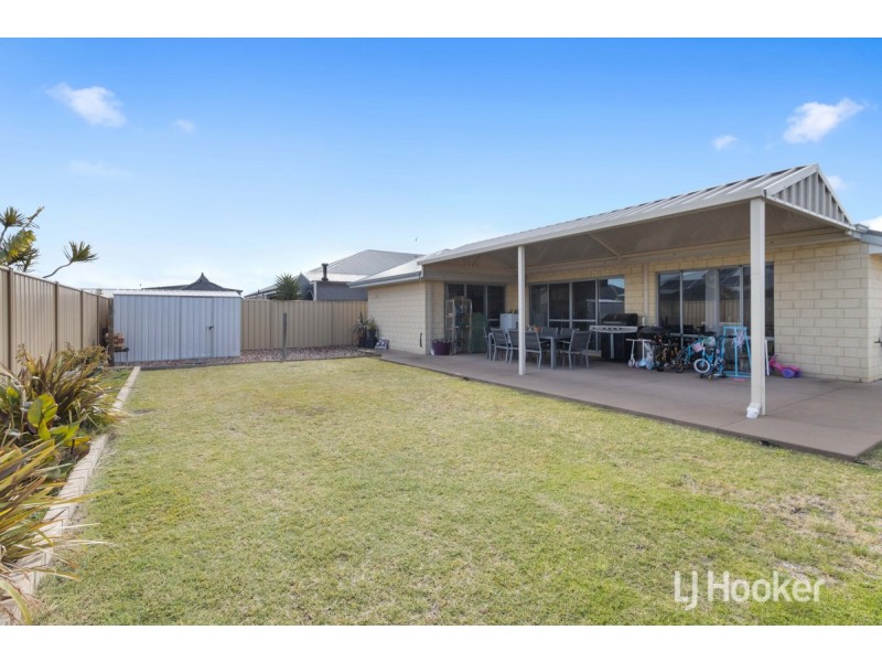 10 Wandoo Way, Eaton WA 6232