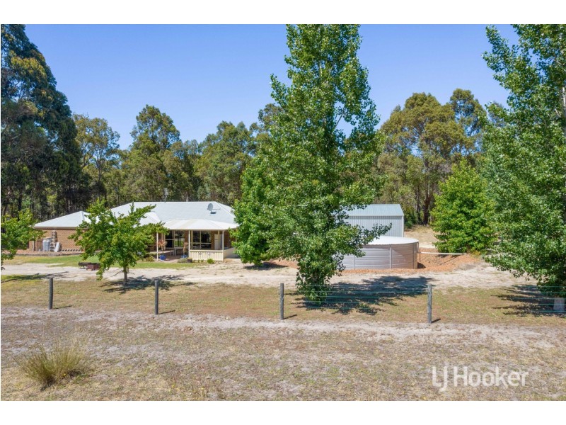 12 Grant Street, Allanson WA 6225