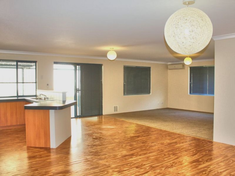 8 Butcherbird Road, Harvey WA 6220