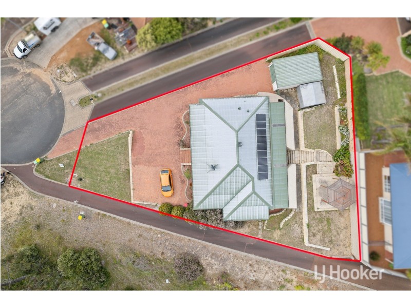 4 University Close, College Grove WA 6230