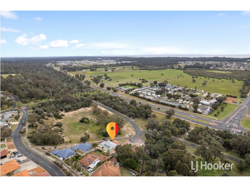 4 University Close, College Grove WA 6230