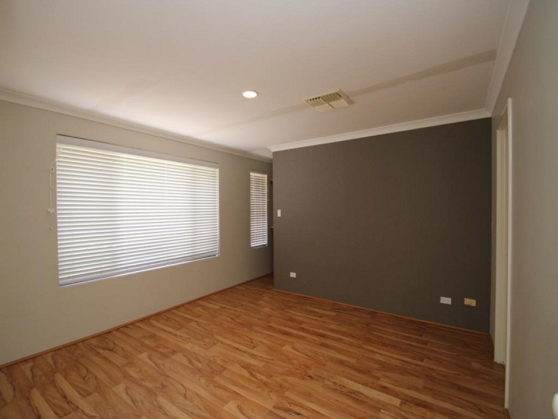 69 Barnes Avenue, Australind WA 6233