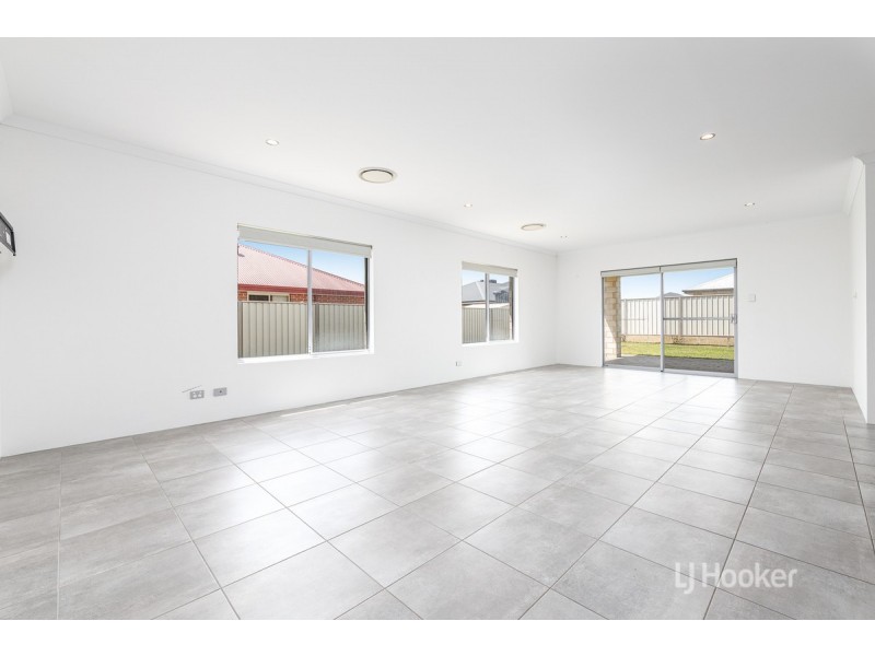 81 The Boulevard, Australind WA 6233