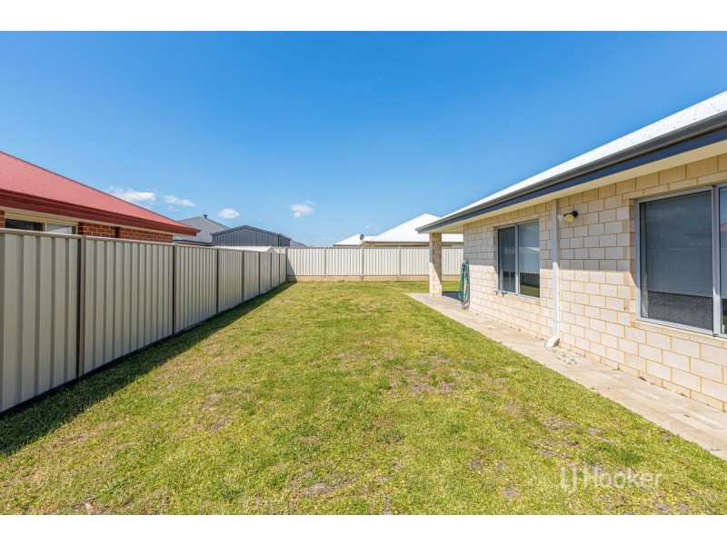 81 The Boulevard, Australind WA 6233