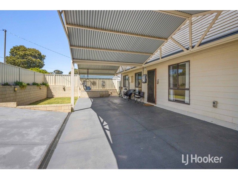 59 Deakin Street, Collie WA 6225
