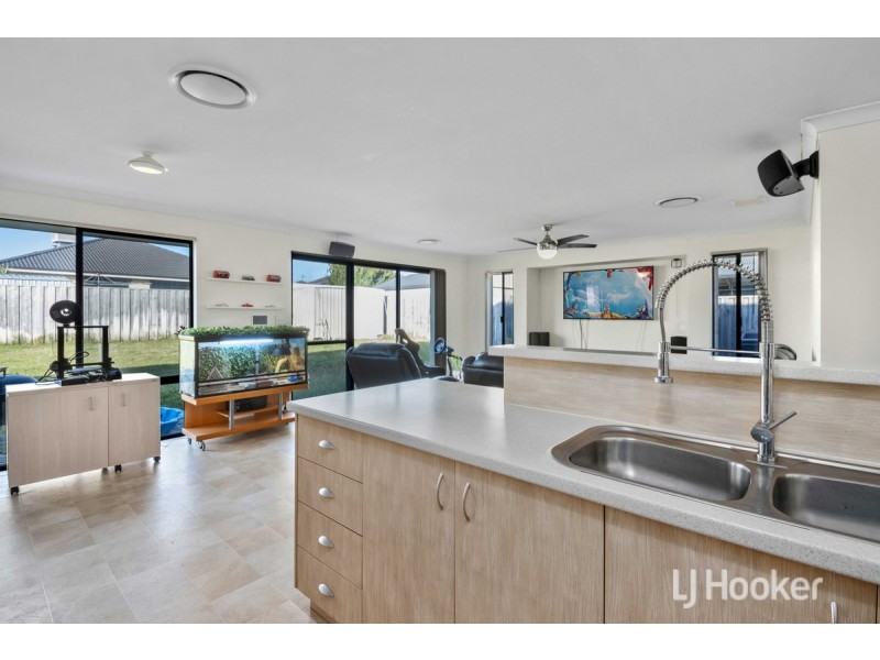 13 Kelston Way, Australind WA 6233