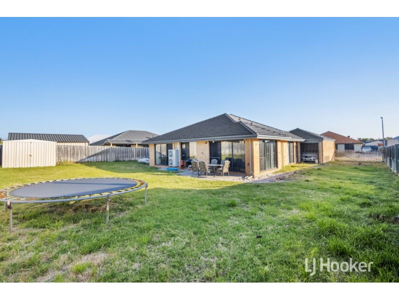 13 Kelston Way, Australind WA 6233