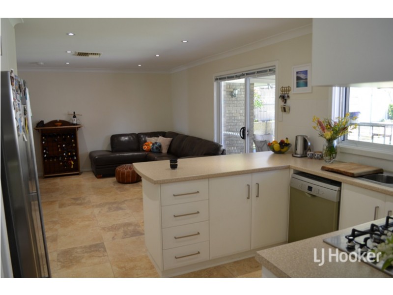 16 Magill Street, Australind WA 6233