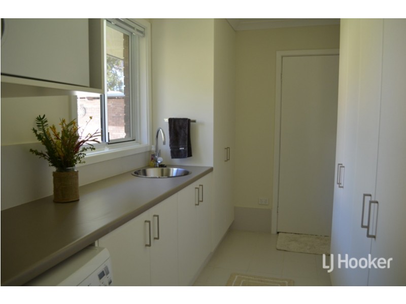 16 Magill Street, Australind WA 6233