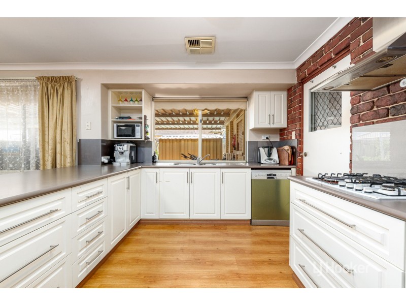 9 Harlequin Gardens, Eaton WA 6232