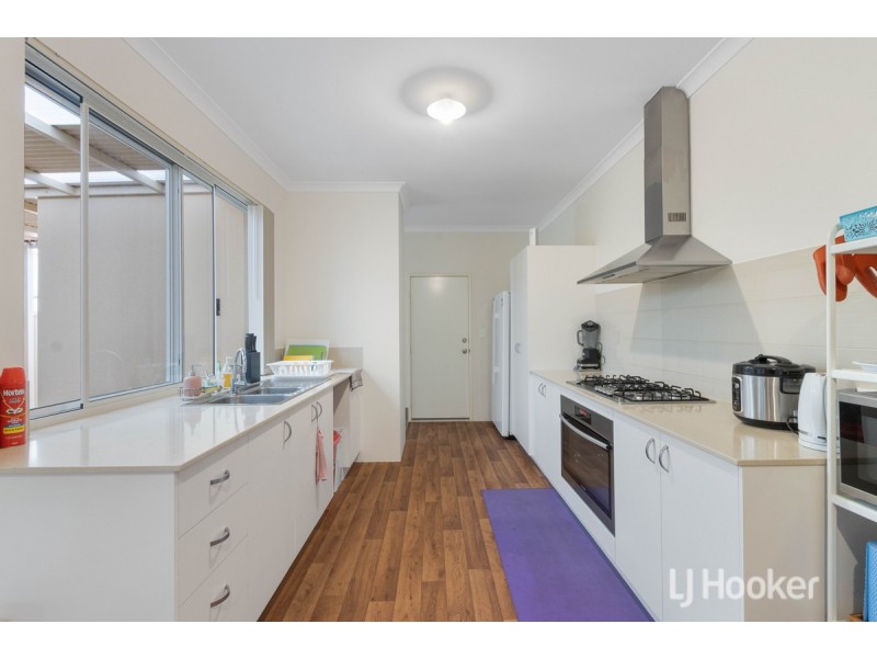 24 Arrowsmith Drive, Dalyellup WA 6230