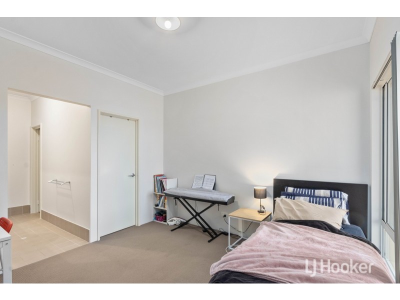 24 Arrowsmith Drive, Dalyellup WA 6230