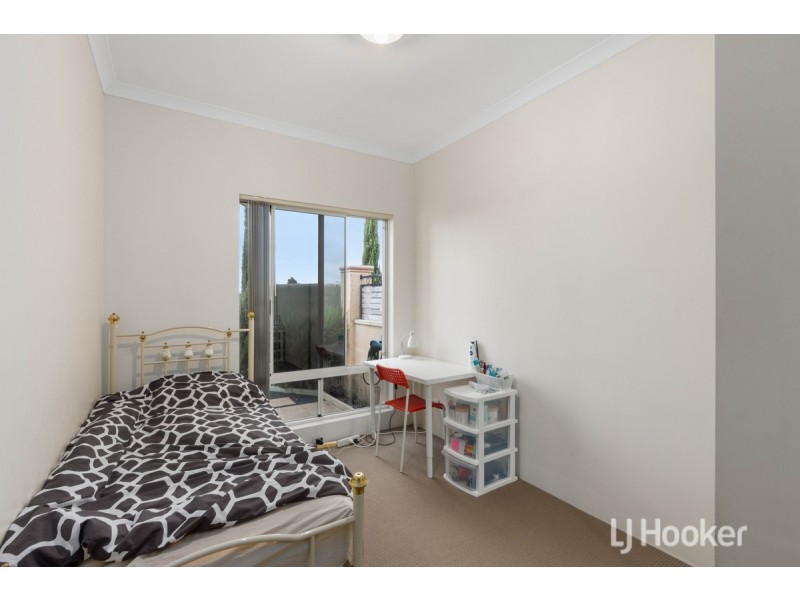 24 Arrowsmith Drive, Dalyellup WA 6230