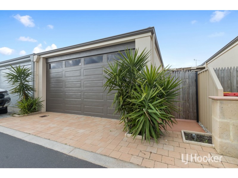 24 Arrowsmith Drive, Dalyellup WA 6230