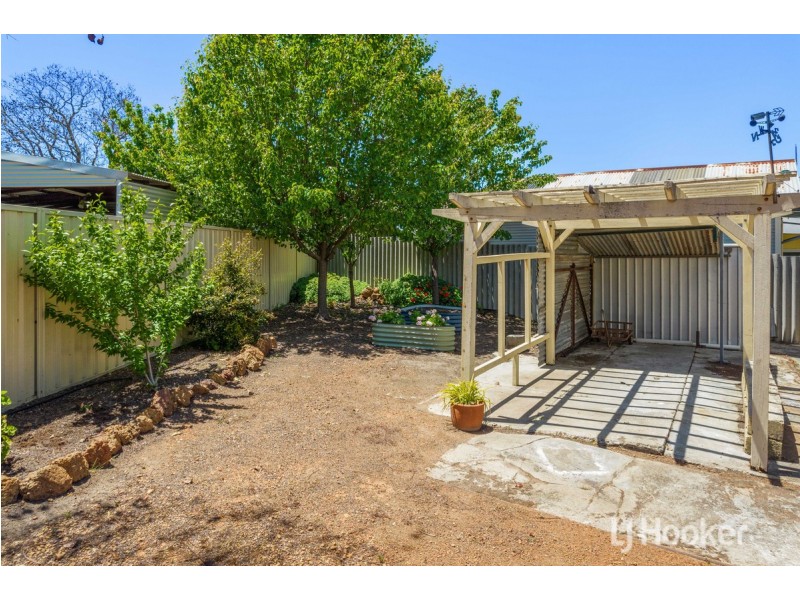 22 Carma Avenue, Collie WA 6225