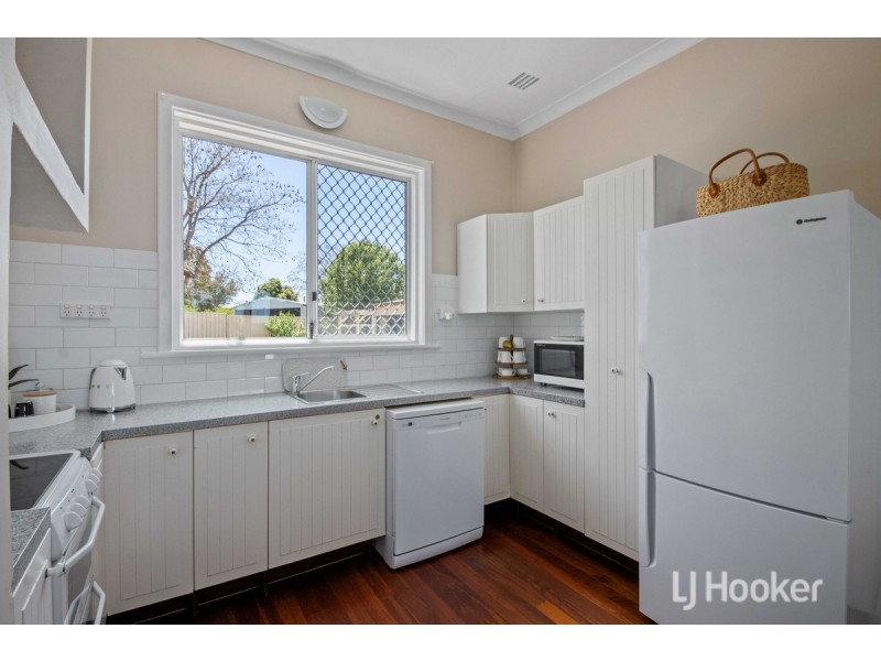 22 Carma Avenue, Collie WA 6225