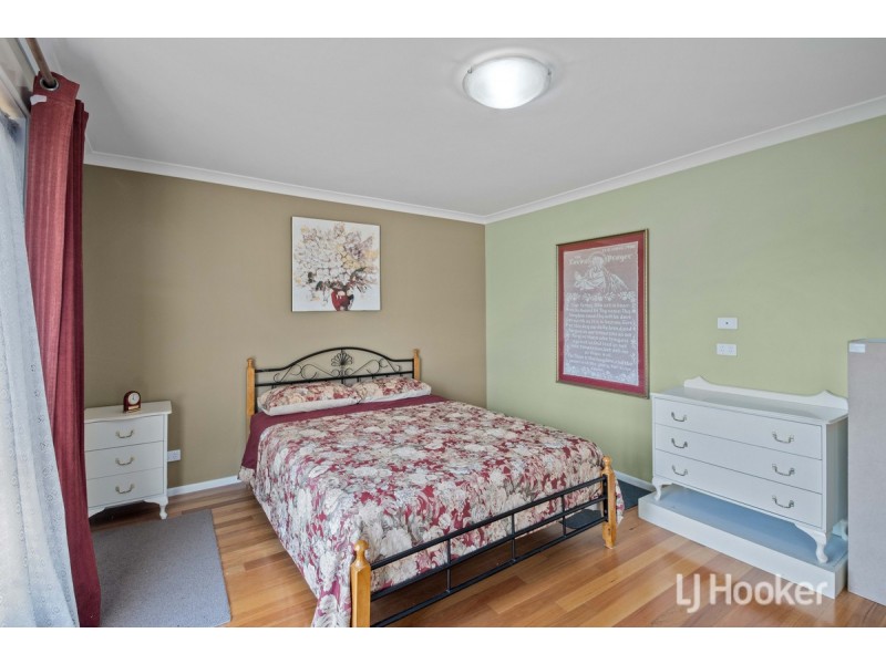 24 Dudley Street, Collie Burn WA 6225