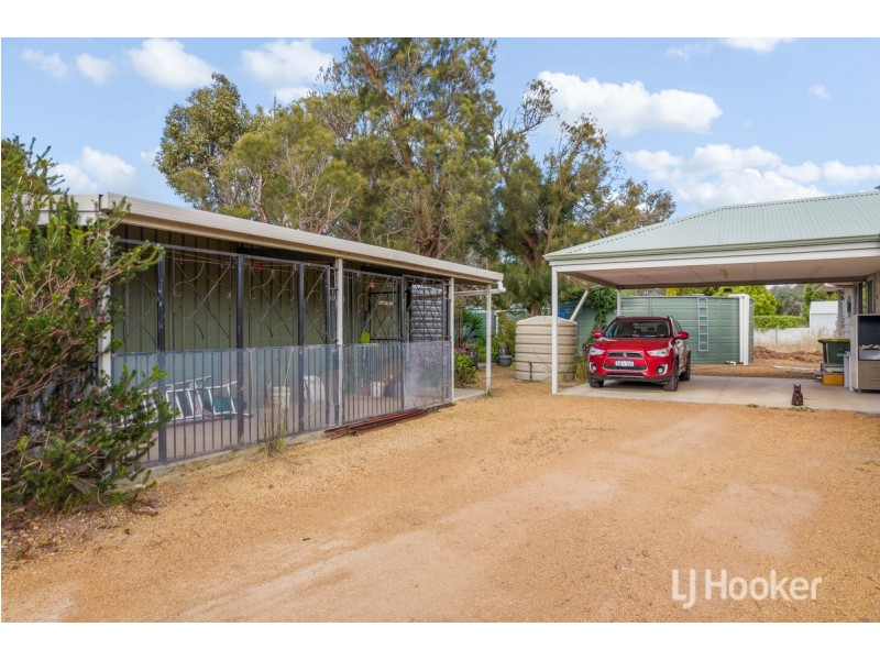 24 Dudley Street, Collie WA 6225