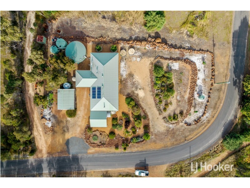 24 Dudley Street, Collie WA 6225