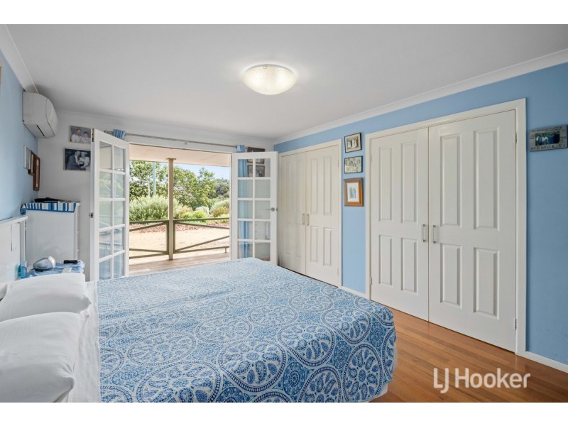 24 Dudley Street, Collie Burn WA 6225