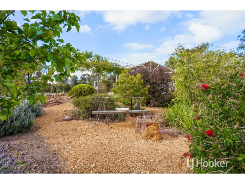 24 Dudley Street, Collie Burn WA 6225