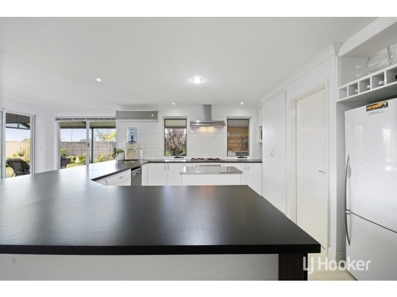 9 Friartuck Road, Dalyellup WA 6230