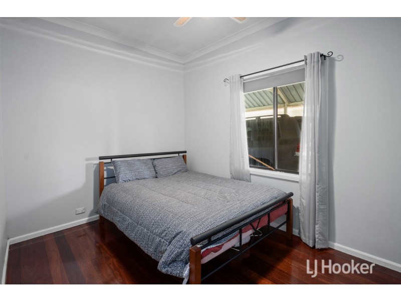 11 Deakin Street, Collie WA 6225