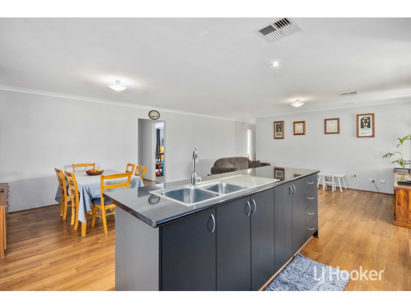 43 Kelston Way, Australind WA 6233