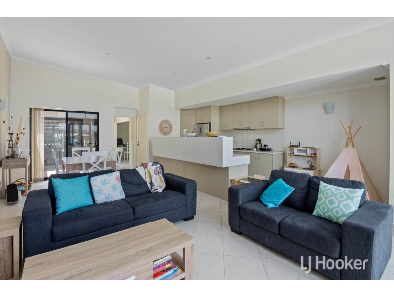 4/31 Carey Street, Bunbury WA 6230