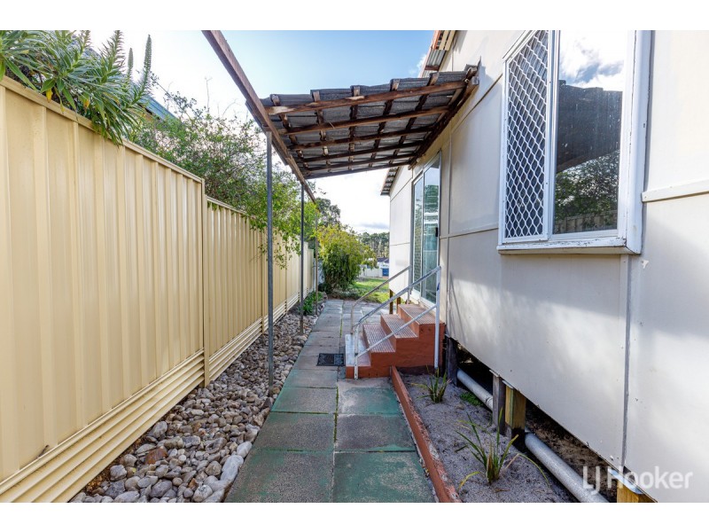 12 Steere Street, Collie WA 6225
