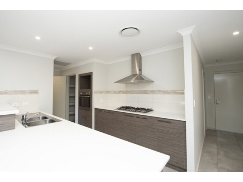 2/7 Nepean Turn, Millbridge WA 6232