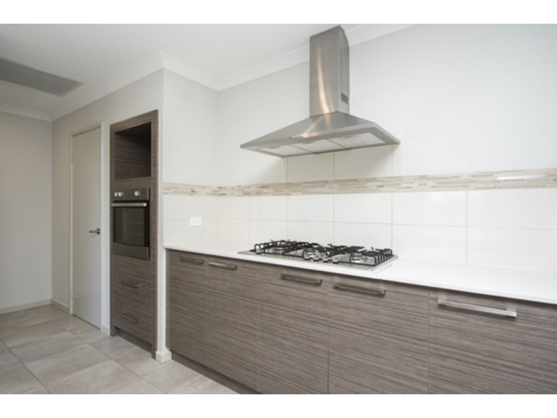 2/7 Nepean Turn, Millbridge WA 6232