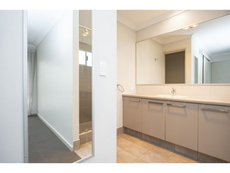 2/7 Nepean Turn, Millbridge WA 6232