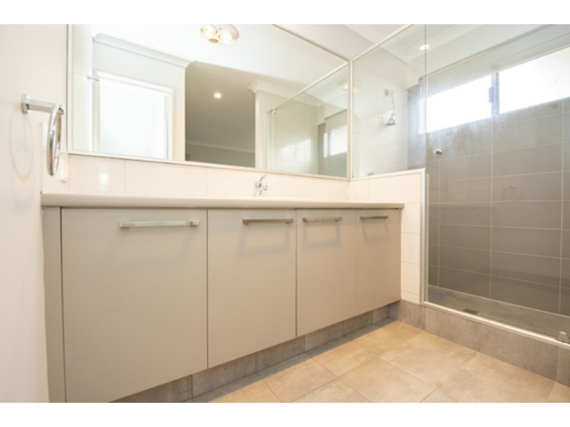 2/7 Nepean Turn, Millbridge WA 6232