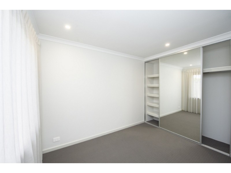 2/7 Nepean Turn, Millbridge WA 6232