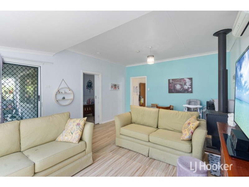 61 Mckinley Street, Collie WA 6225